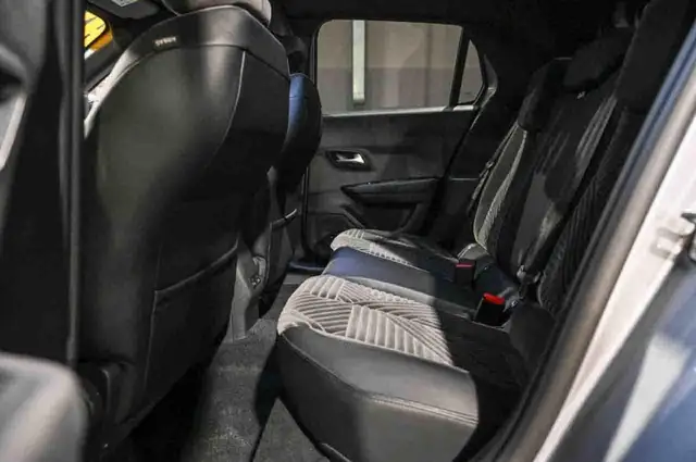 Lancia Ypsilon view 13