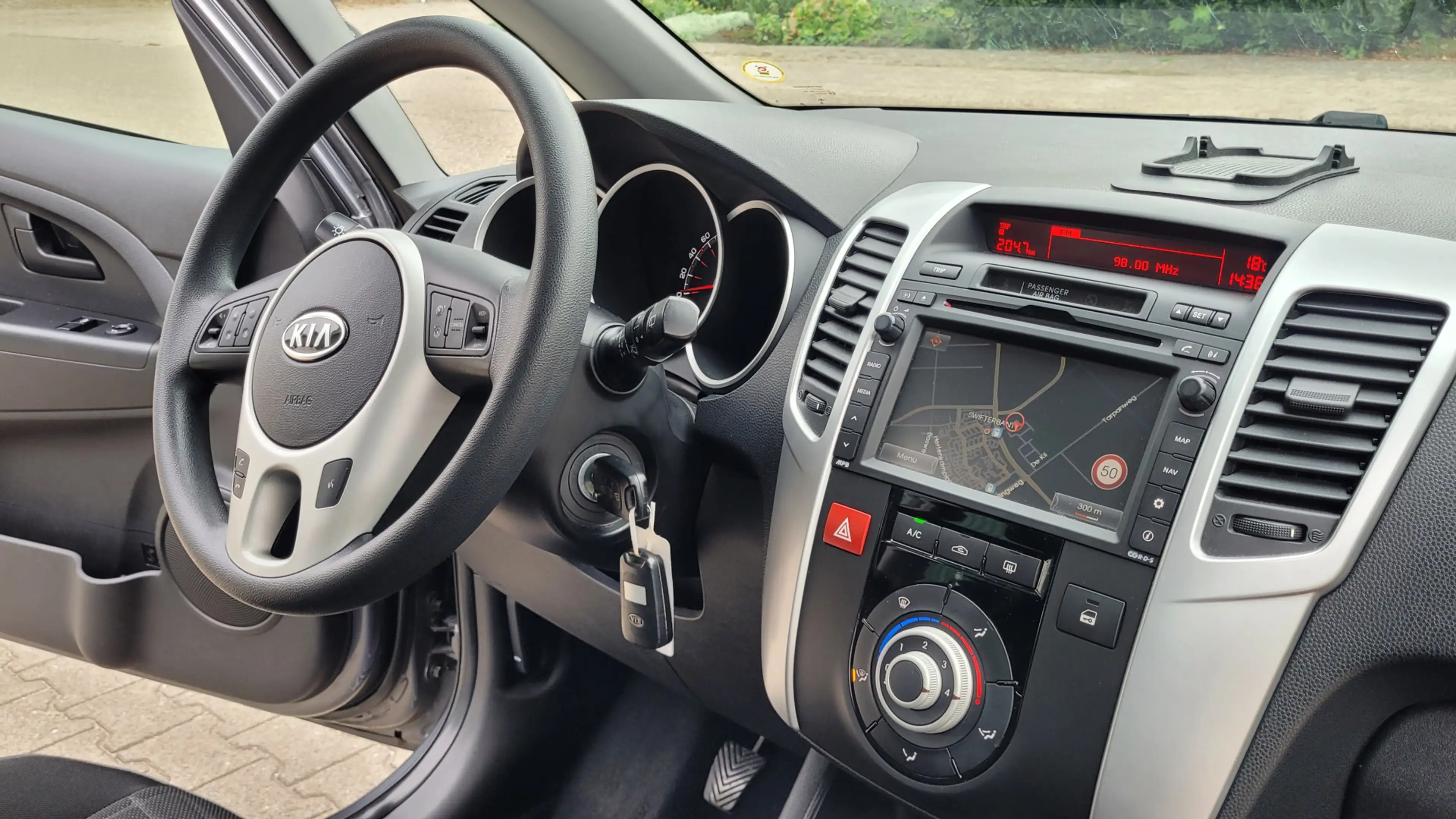 Kia Venga 1.4 CVVT Seven Camera Navi Cruise — photo 15