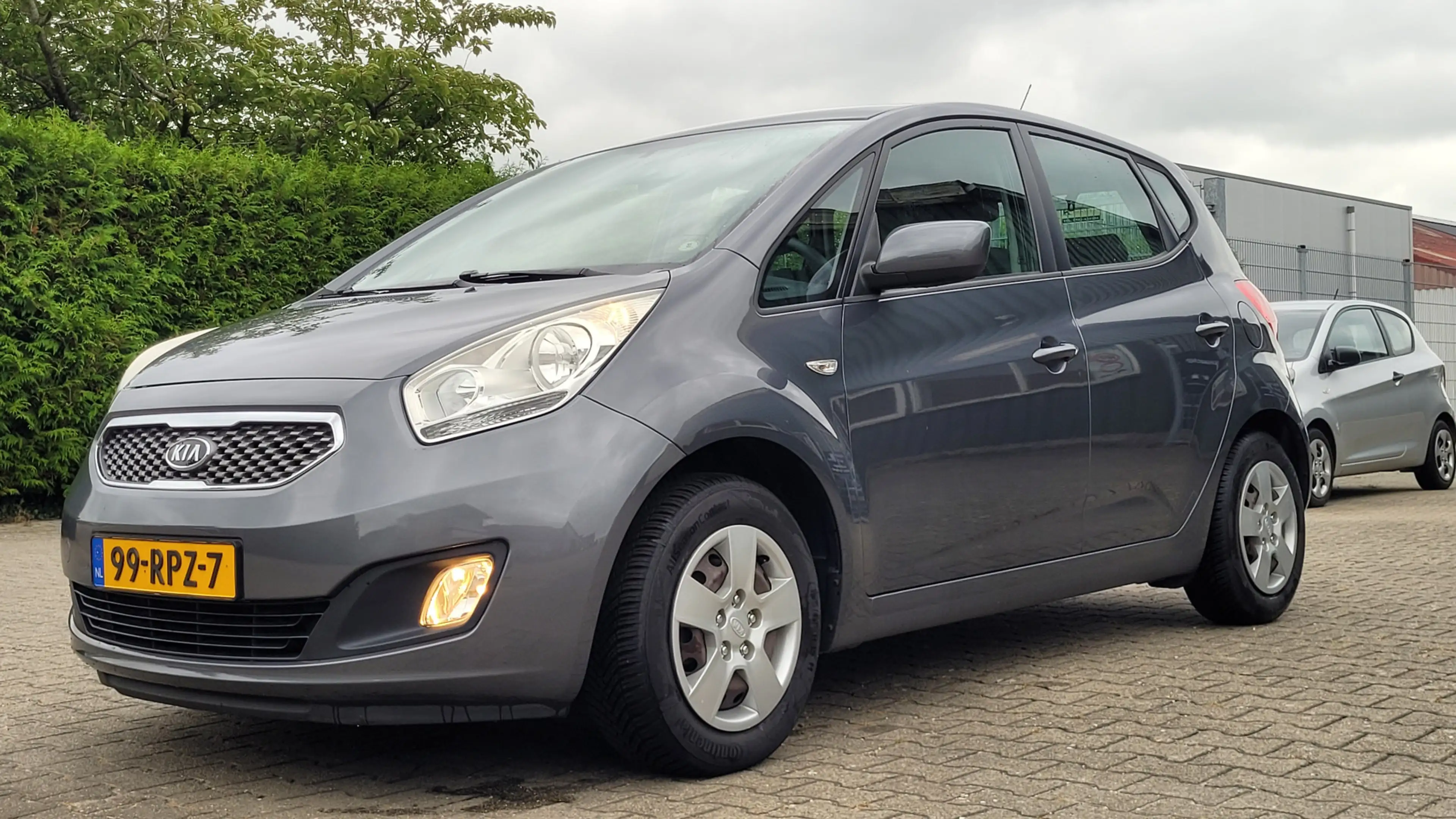 Kia Venga 1.4 CVVT Seven Camera Navi Cruise — photo 4