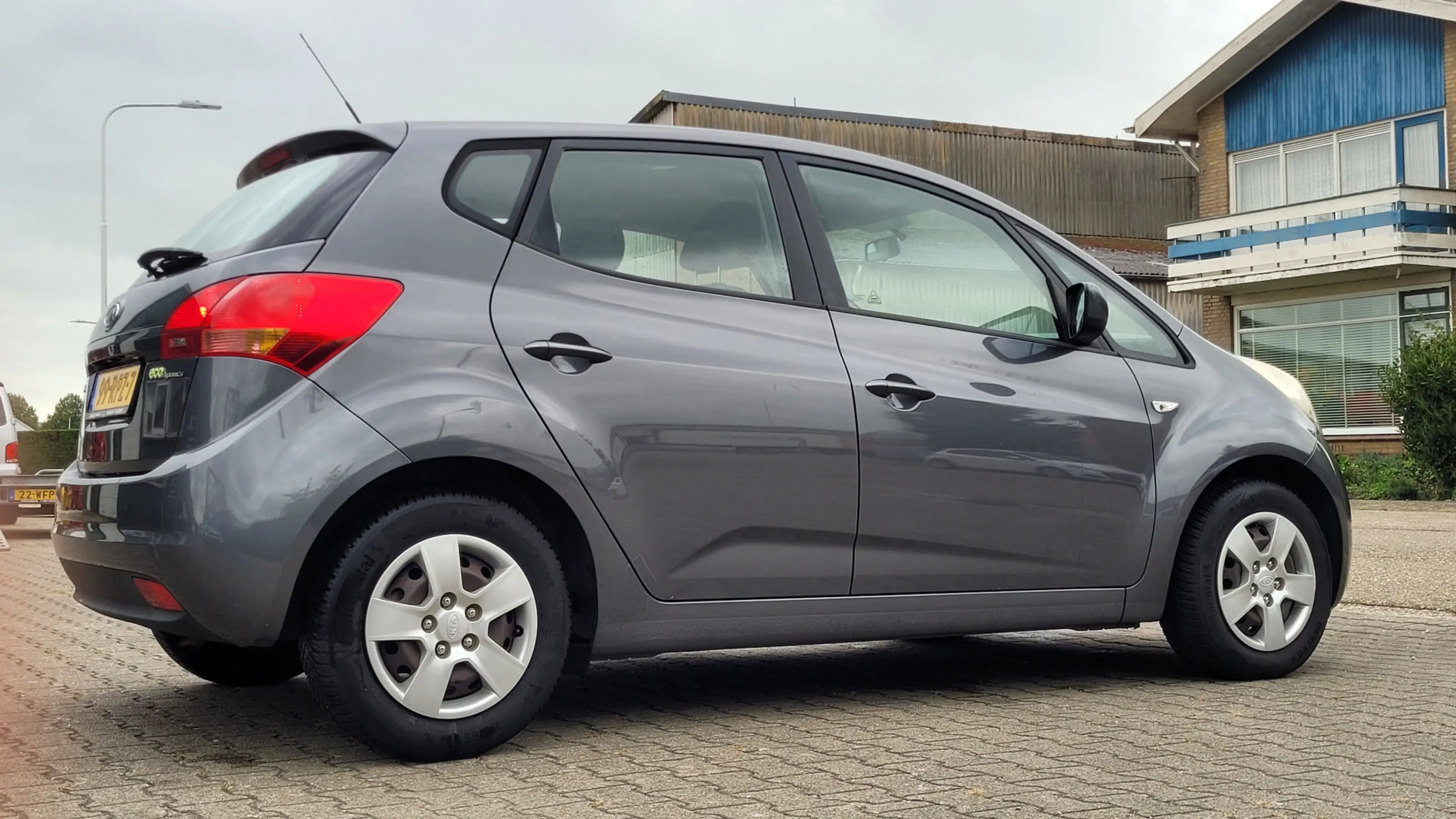 Kia Venga 1.4 CVVT Seven Camera Navi Cruise — photo 9