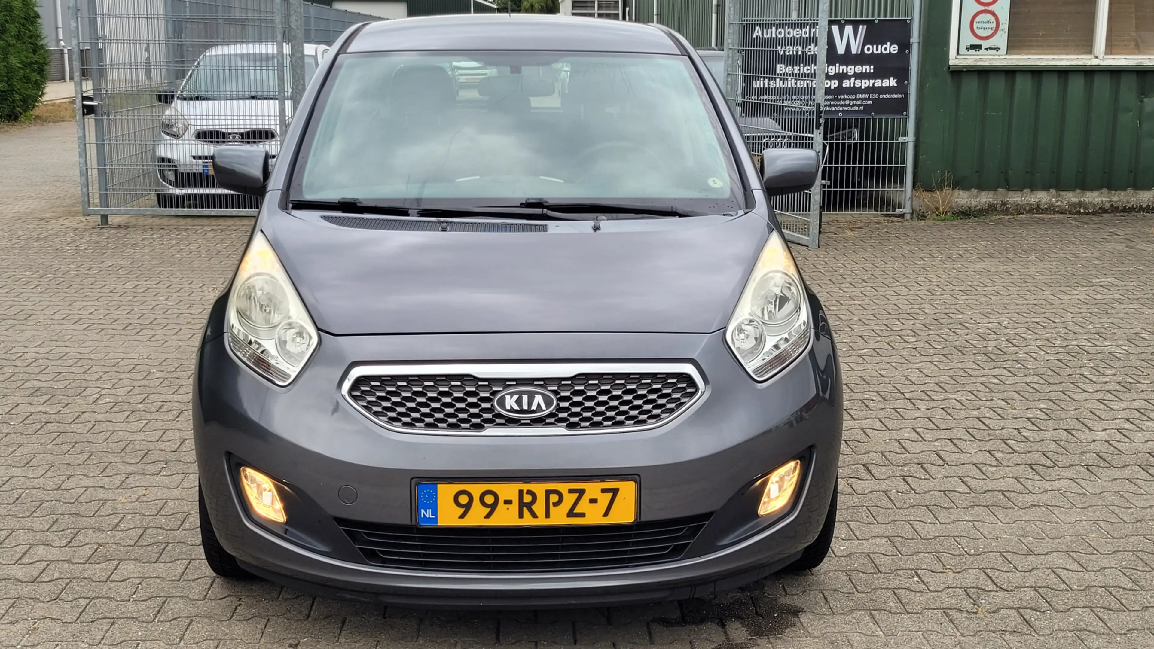 Kia Venga 1.4 CVVT Seven Camera Navi Cruise — photo 12