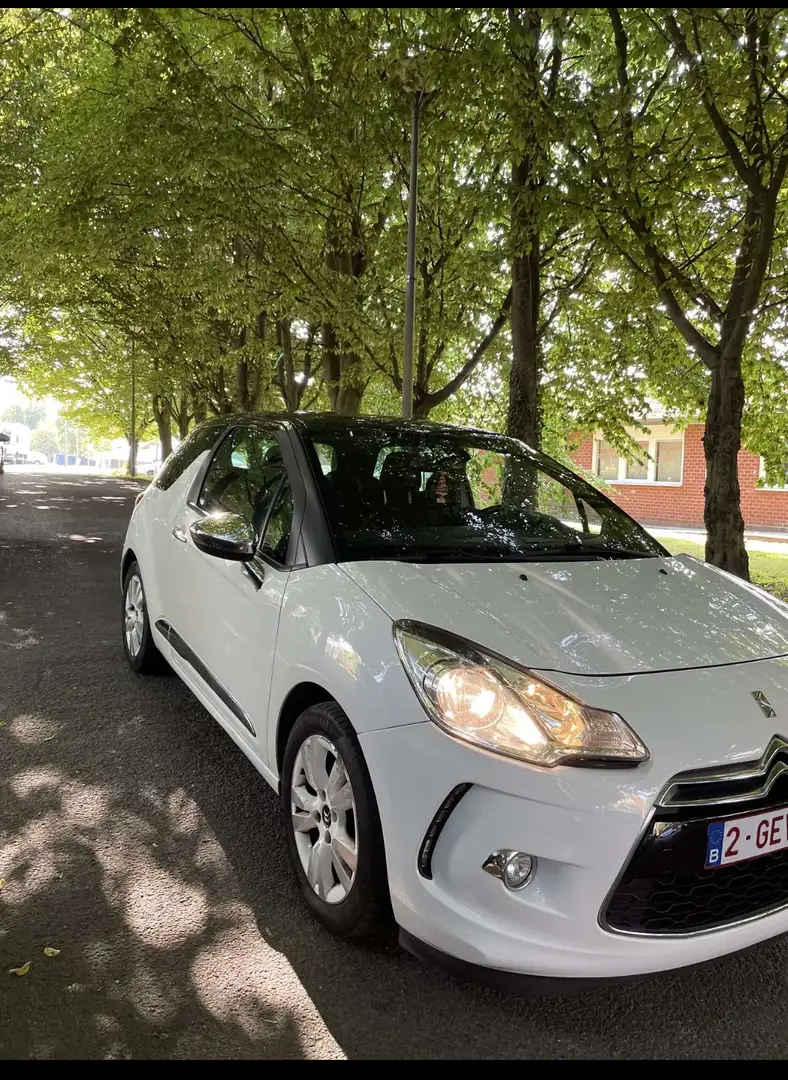 Citroen DS3 HDi 90 FAP 99g Airdream So Chic - 2