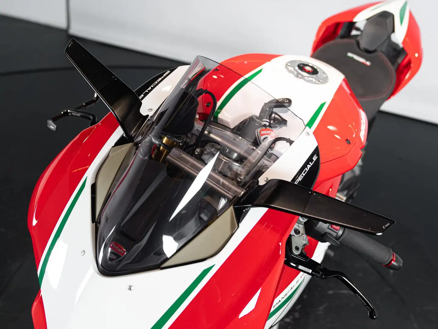 Ducati Panigale V4 SPECIALE Rouge - 2