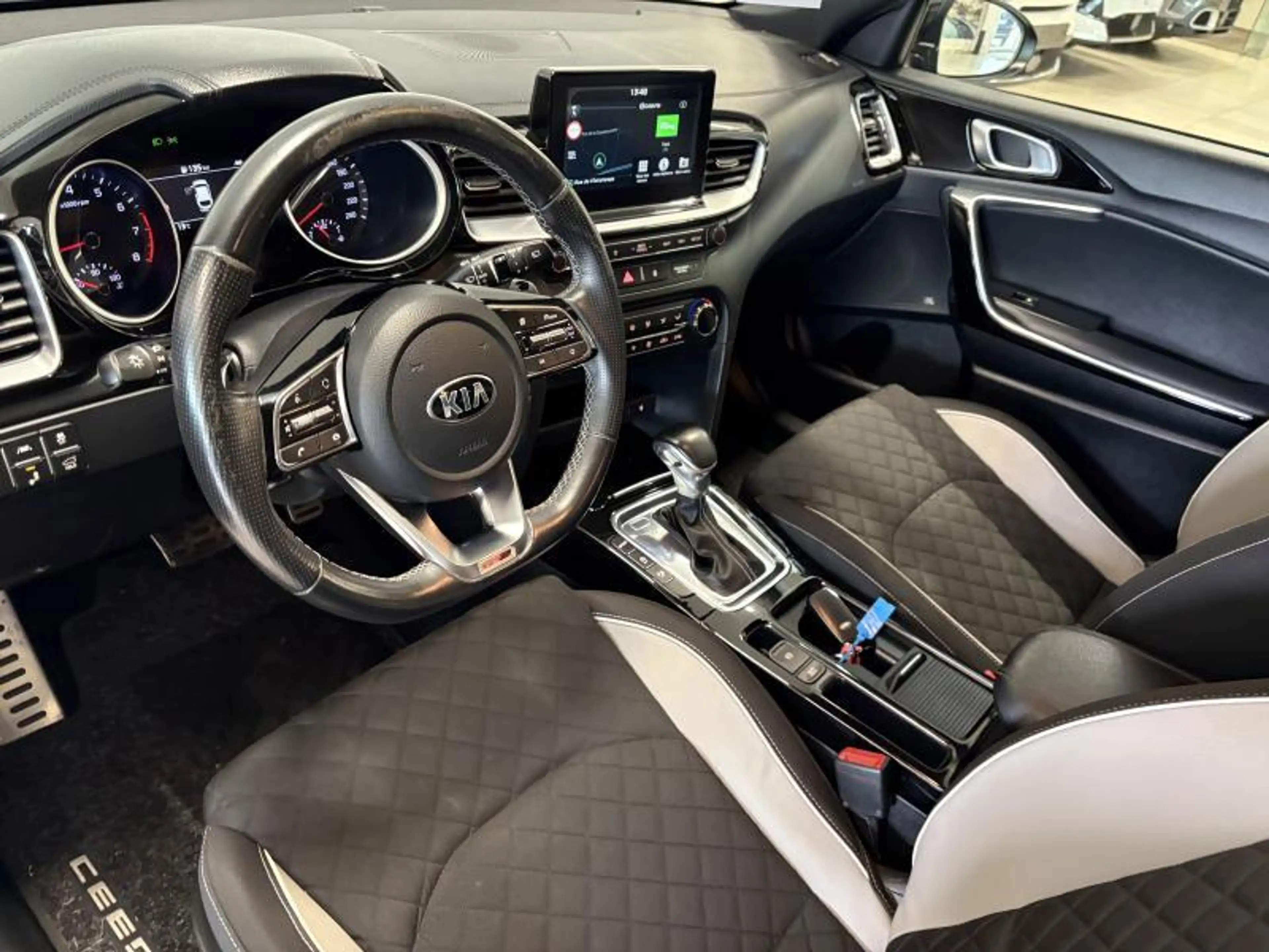Kia Ceed / cee'd & Pro /Pro — photo 9