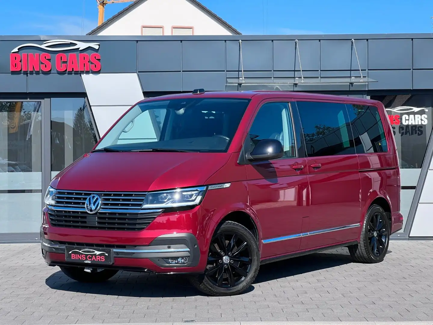 Volkswagen T6 Multivan T6.1 Multivan 2.0 TDI Highline*ACC*Standhzg.*CAM Rot - 1
