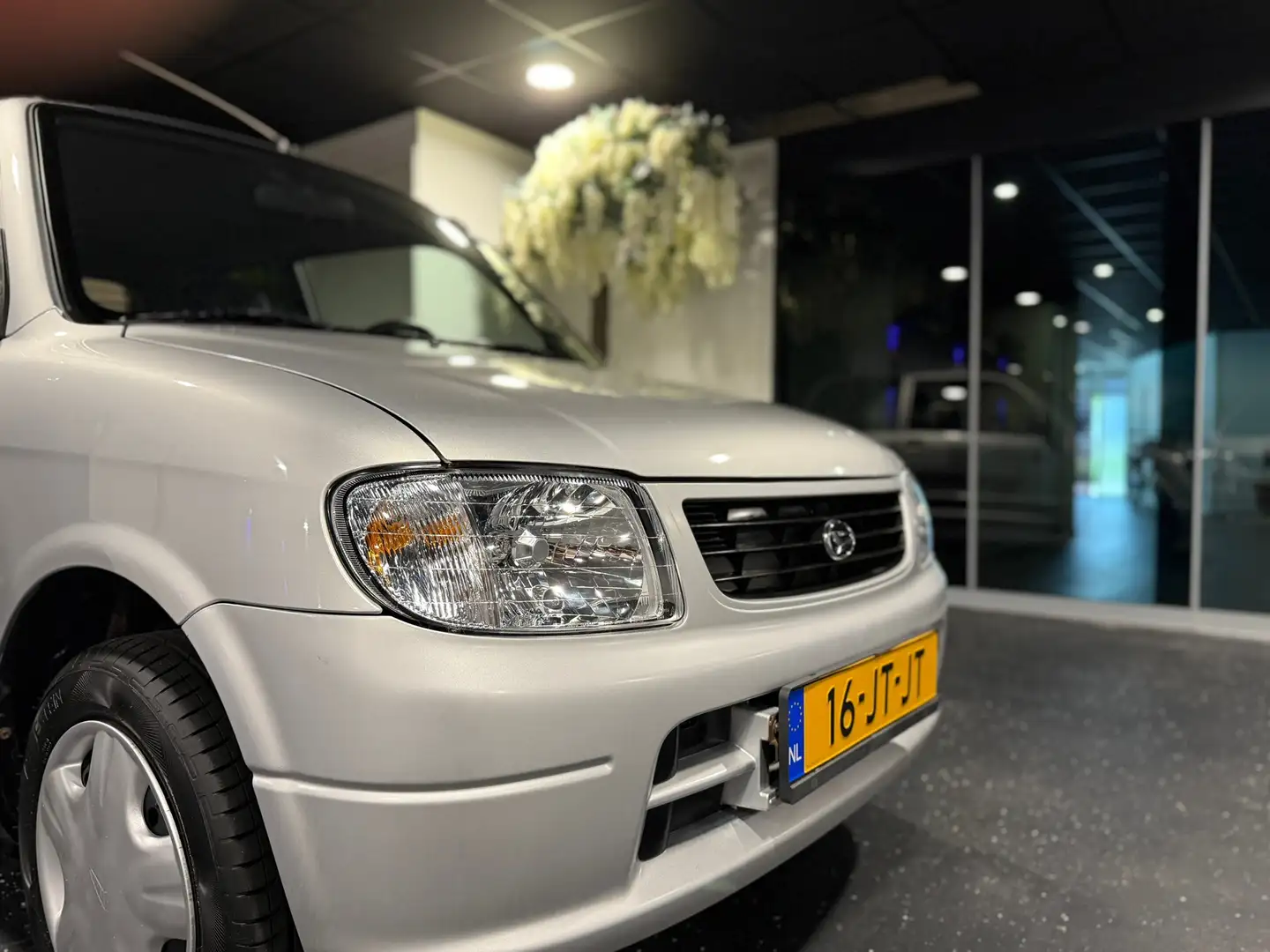 Daihatsu Cuore 1.0-12V DVVT RTi 1e EIGENAAR/DEALER ONDERHOUDEN/ N Grijs - 2