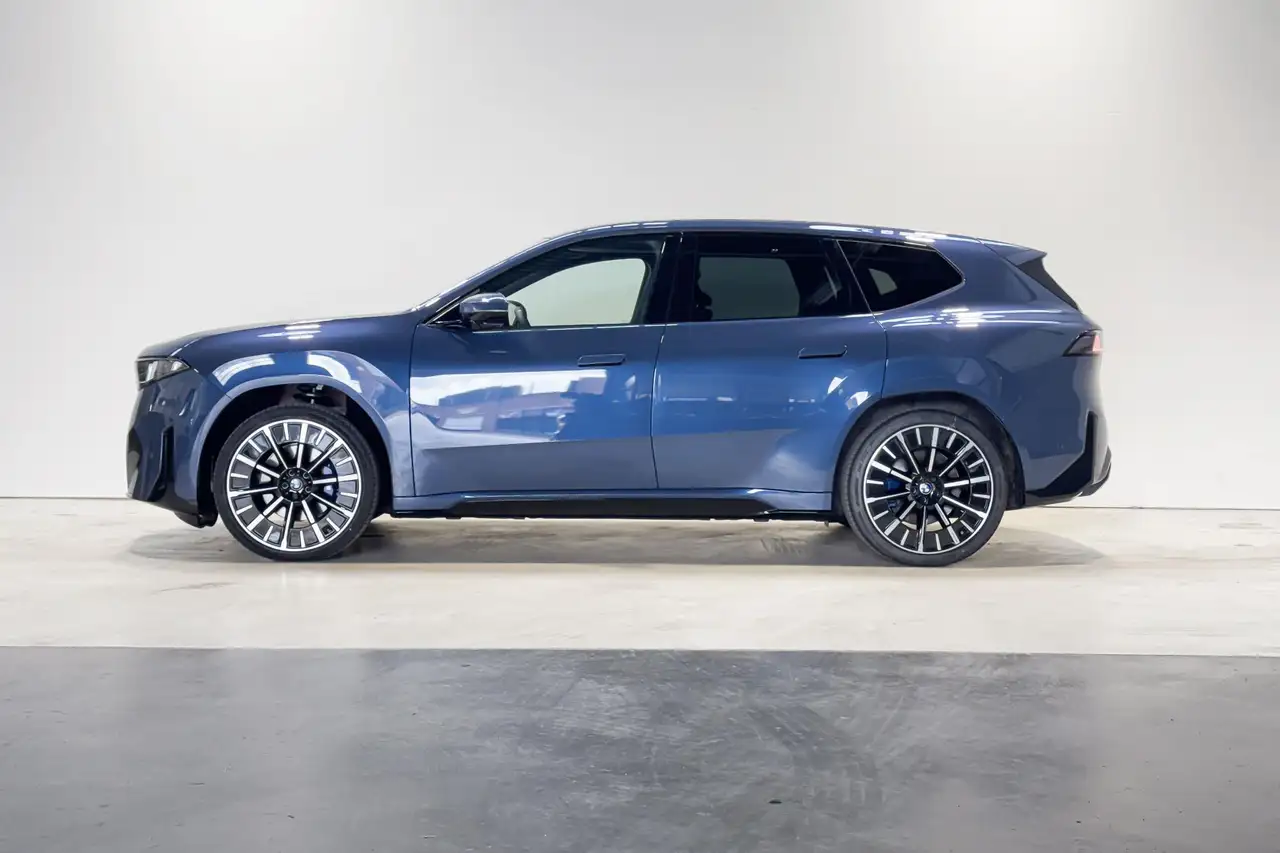BMW iX3 2026