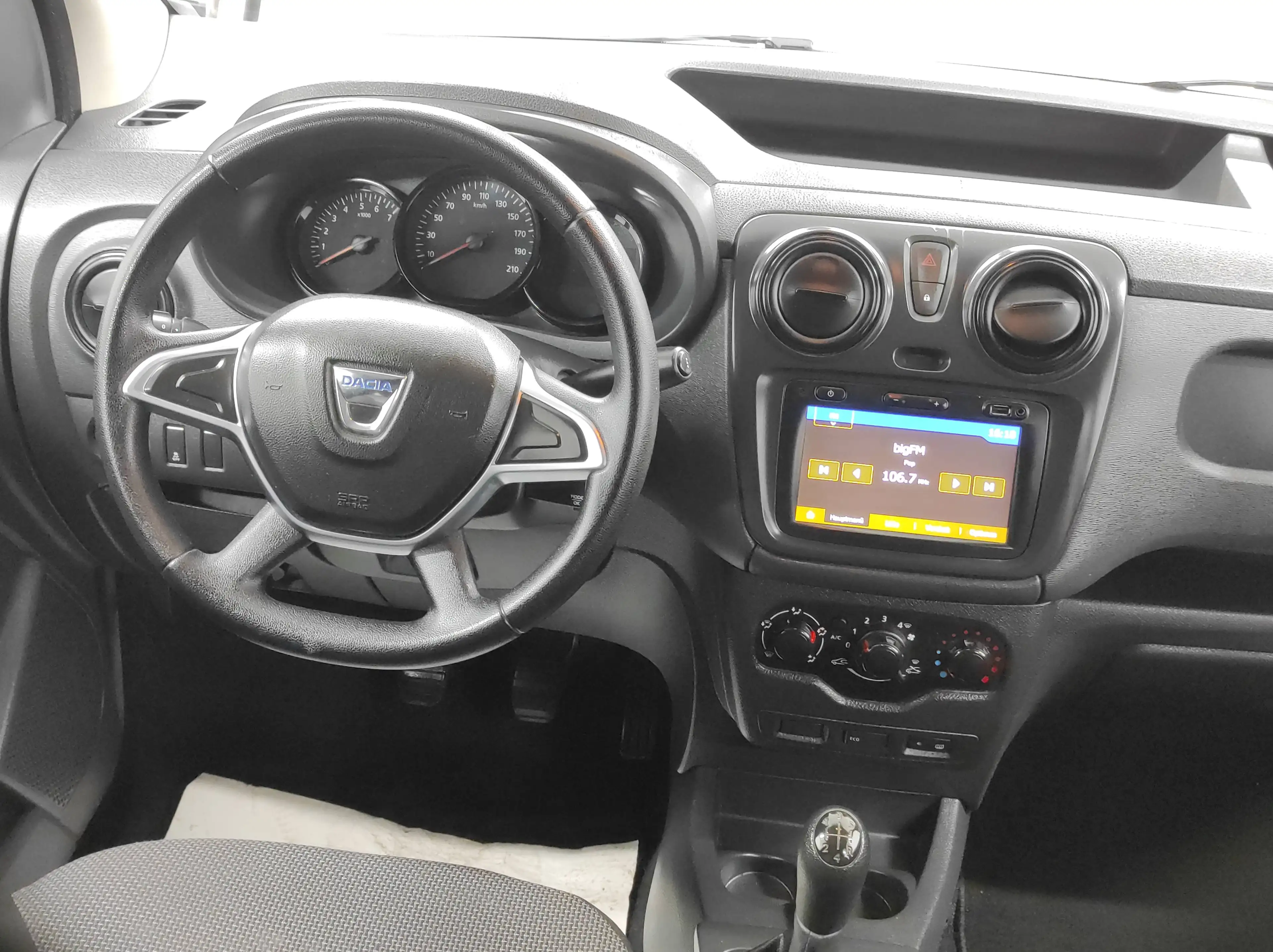 Dacia Dokker 1.6 NAVI KLIMA EURO-6 USB TELEFON BC ESP ALLWETTER — photo 13