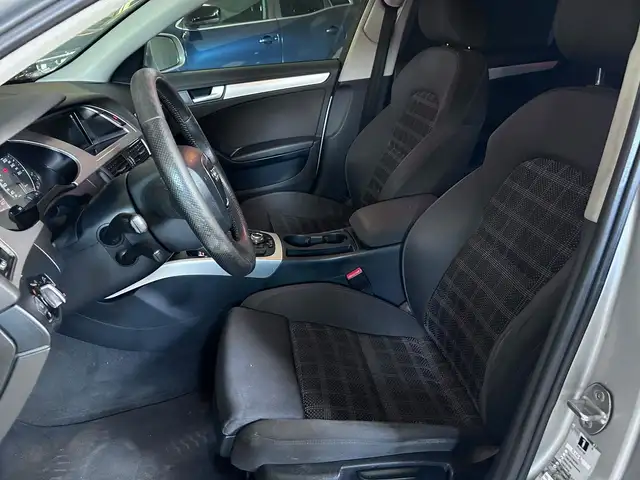 Audi A4 view 8