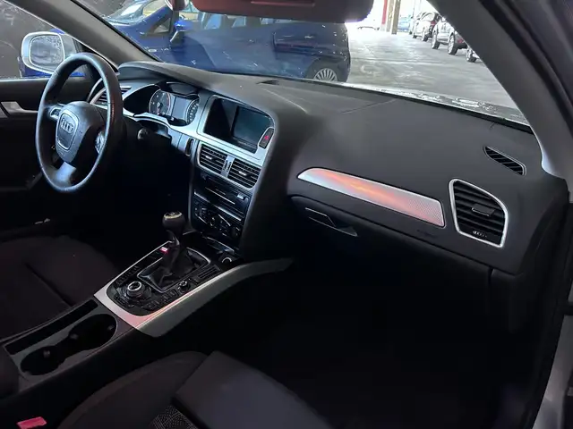Audi A4 view 11