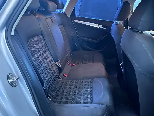 Audi A4 view 10