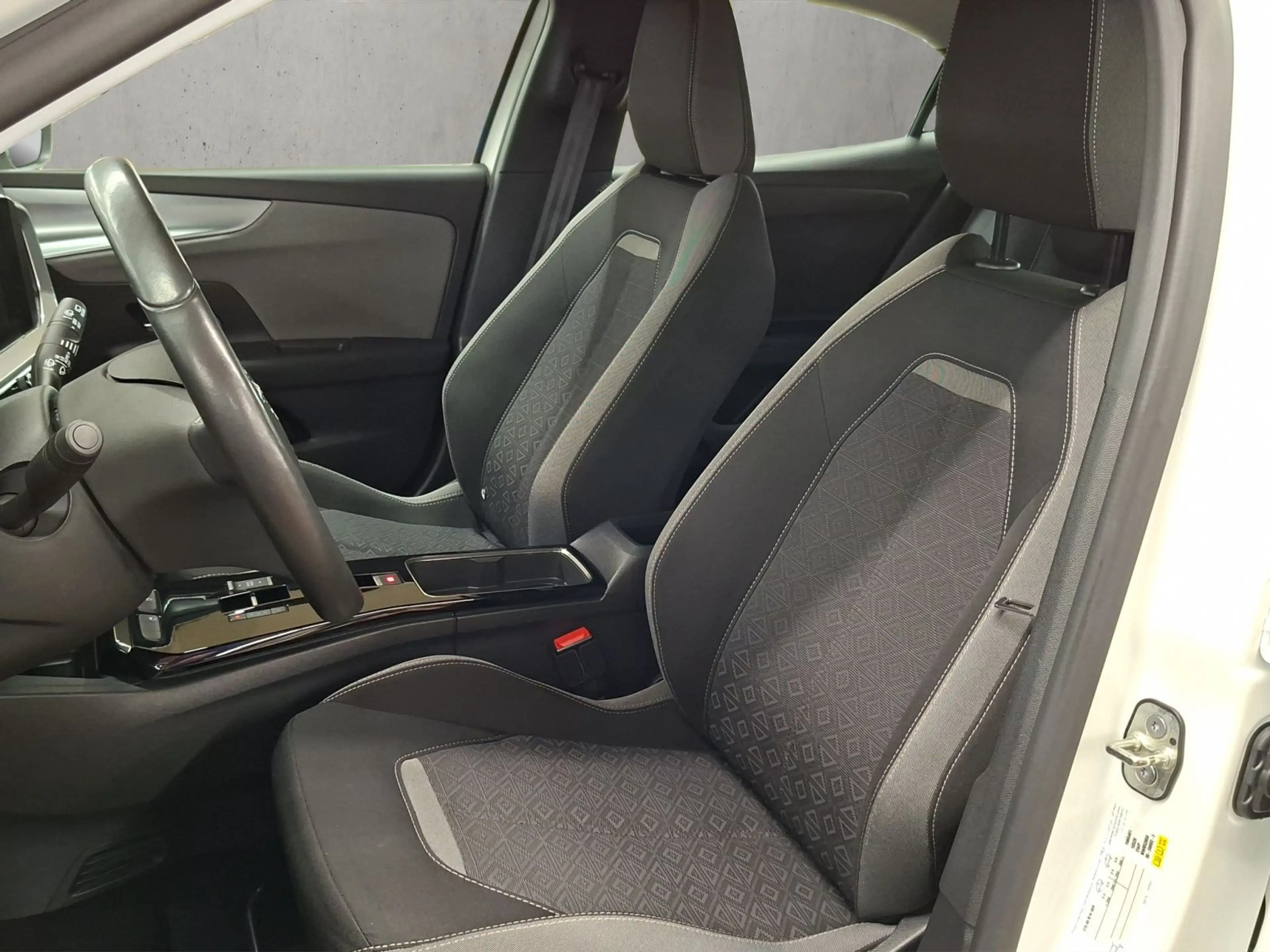 Opel Mokka-E Edition Automatik — photo 9