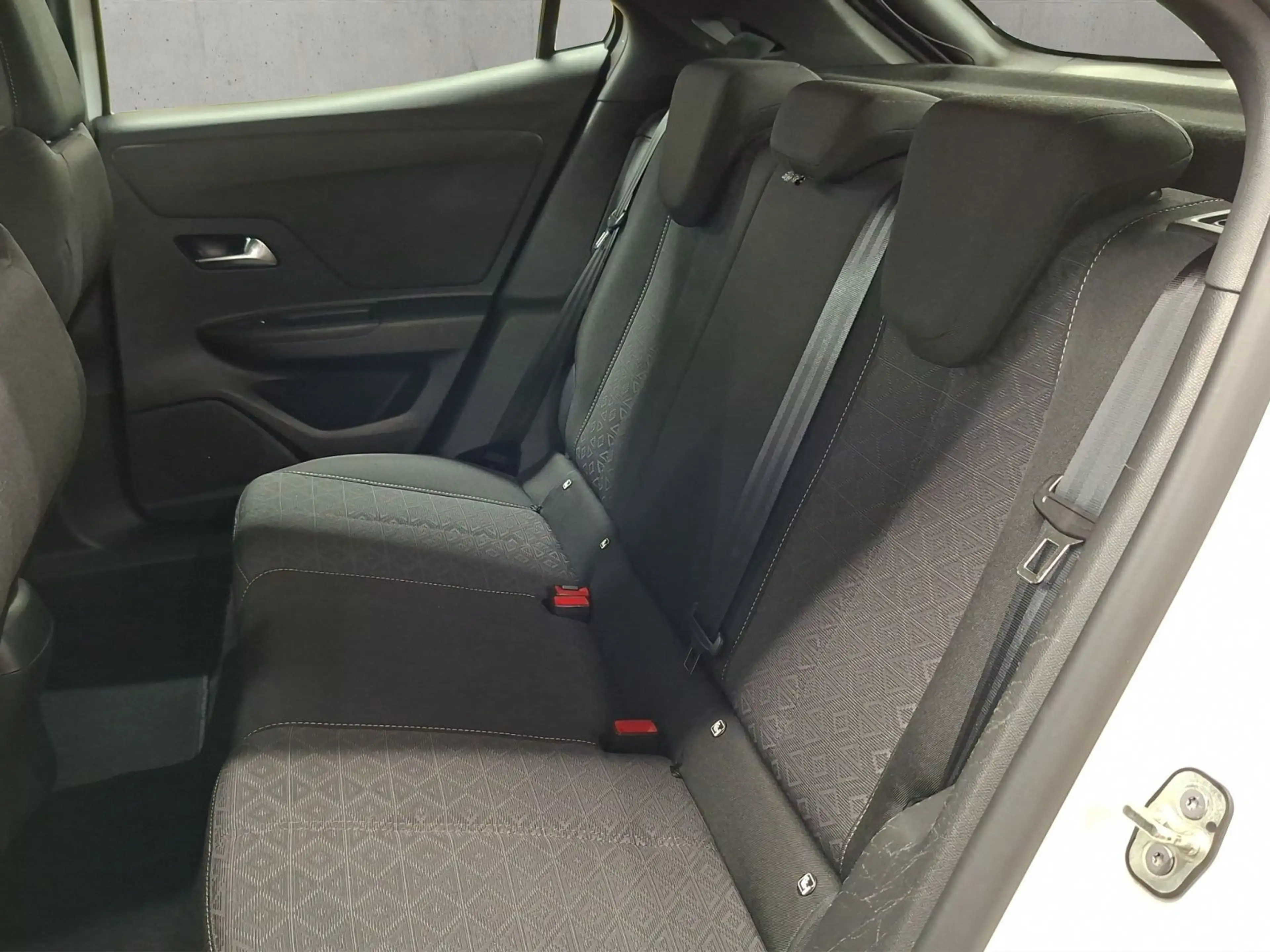 Opel Mokka-E Edition Automatik — photo 13