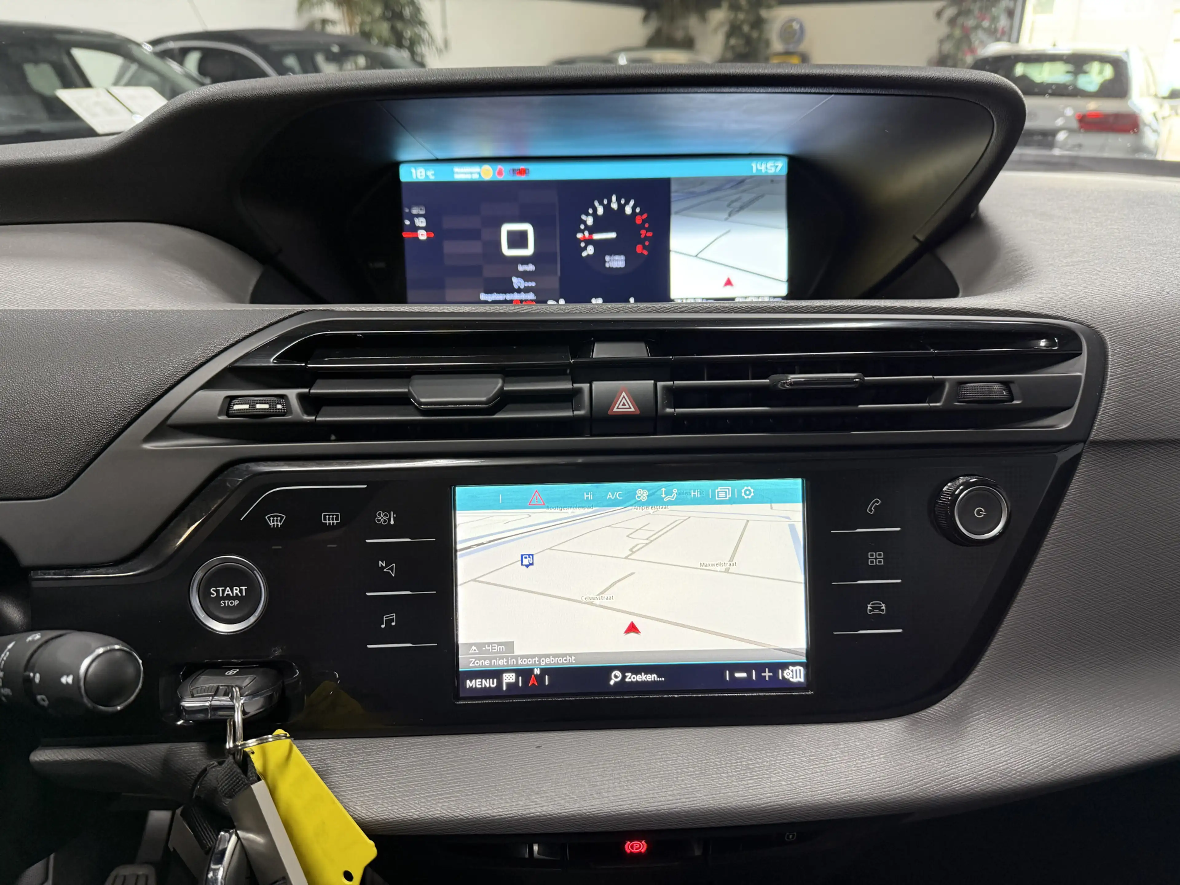 Citroen C4 Picasso 1.2 PureTech Feel // Android auto // Apple Carplay — photo 8