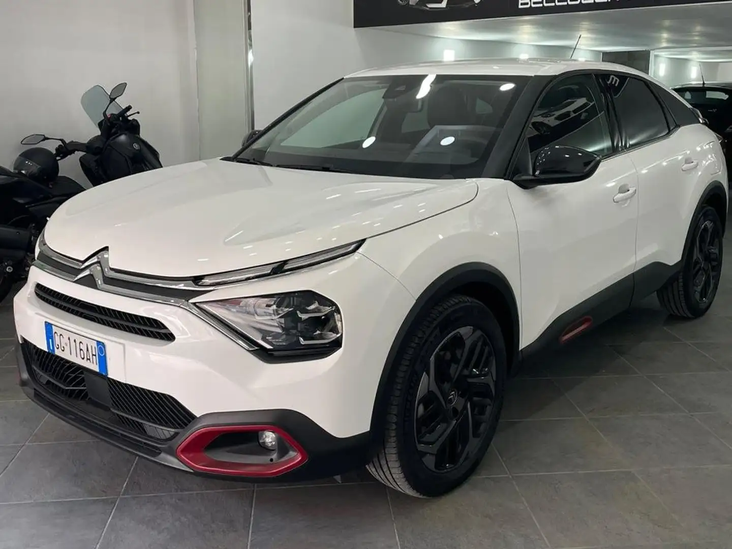 Citroen C4 Shine FULL OPTIONAL (AUT.+RETRO+NAV.) Bianco - 2