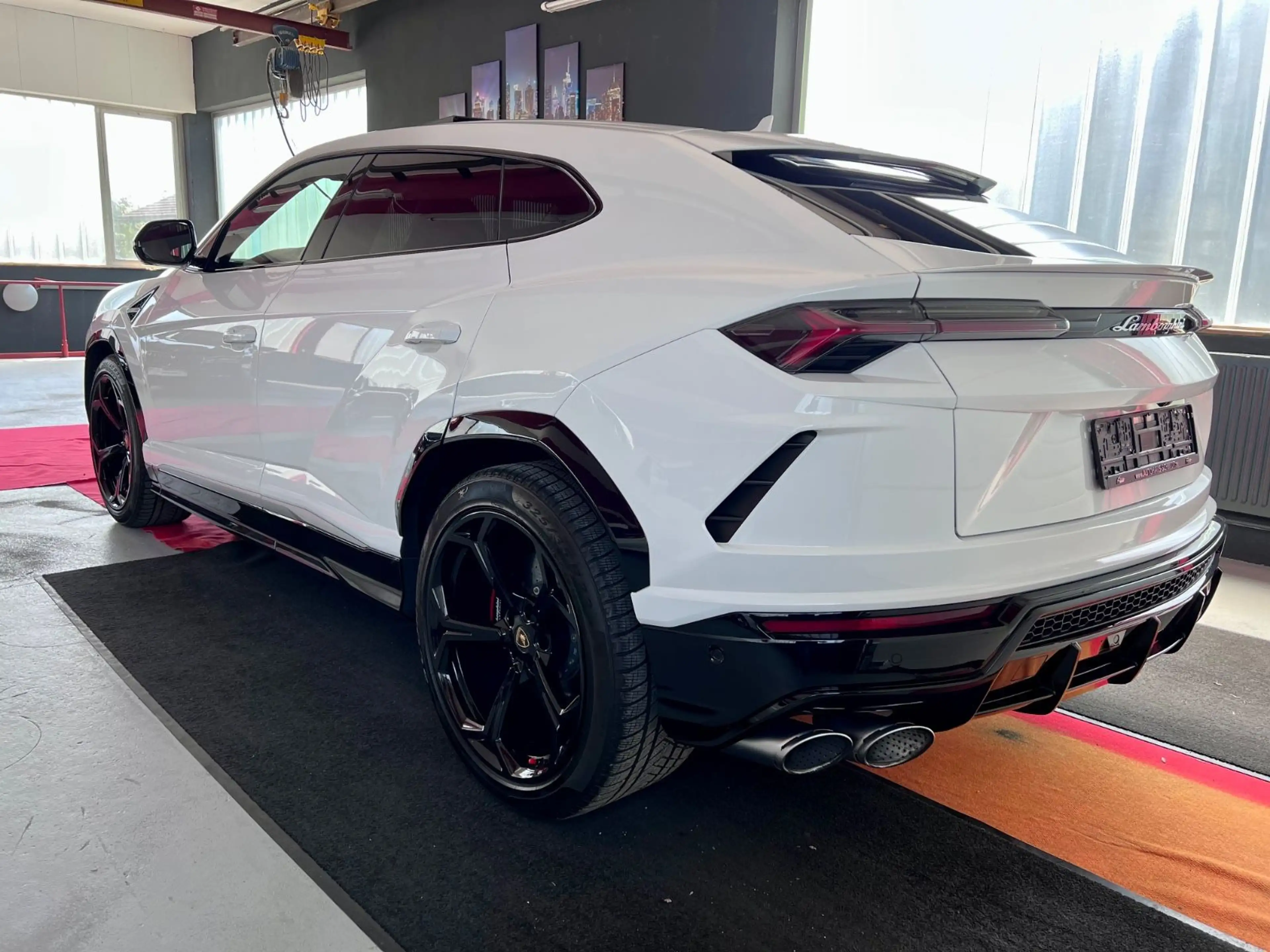 Lamborghini Urus Panorama B&O 360° ACC Hud Massage Lüftung — photo 6