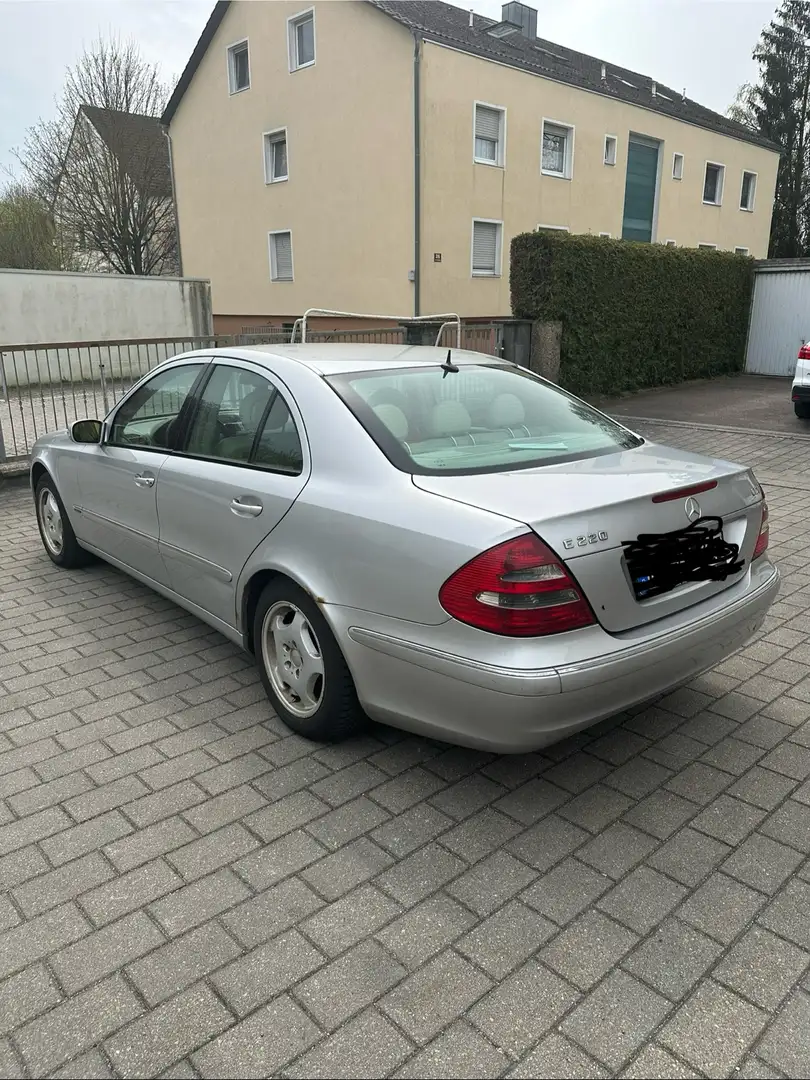 Mercedes-Benz E 220 CDI Automatik Avantgarde - 2
