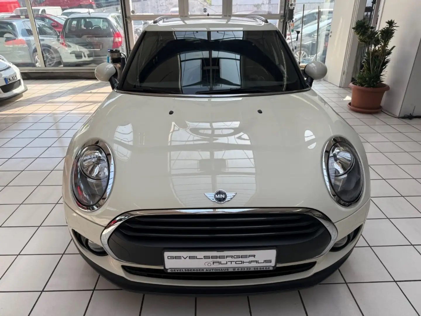 MINI Cooper Clubman 1.5 1.Hand Navi Mehrzonenklima Fahrerprofil SHZ Ke Blanco - 2