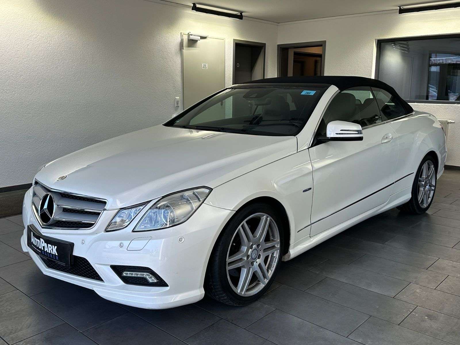 Mercedes-Benz E 200