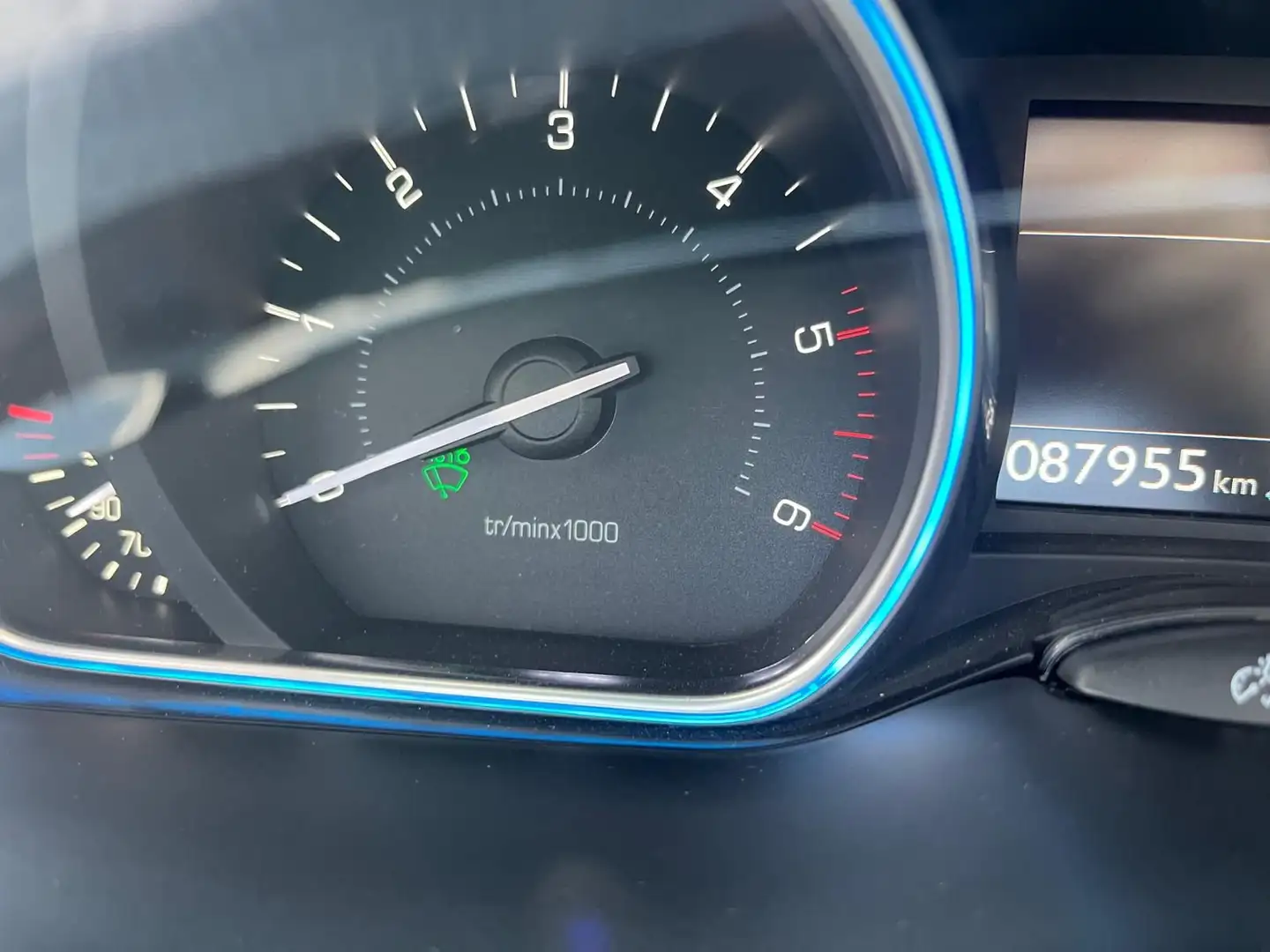 Peugeot 2008 BlueHDi 100 Allure Grigio - 2