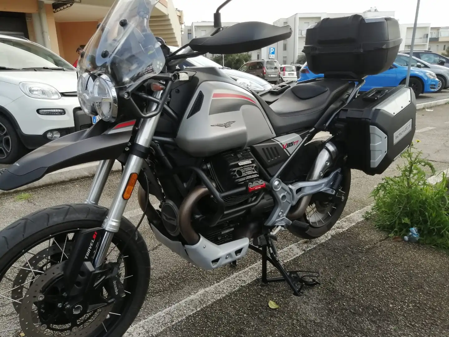 Moto Guzzi V 85 TT Grigio - 2