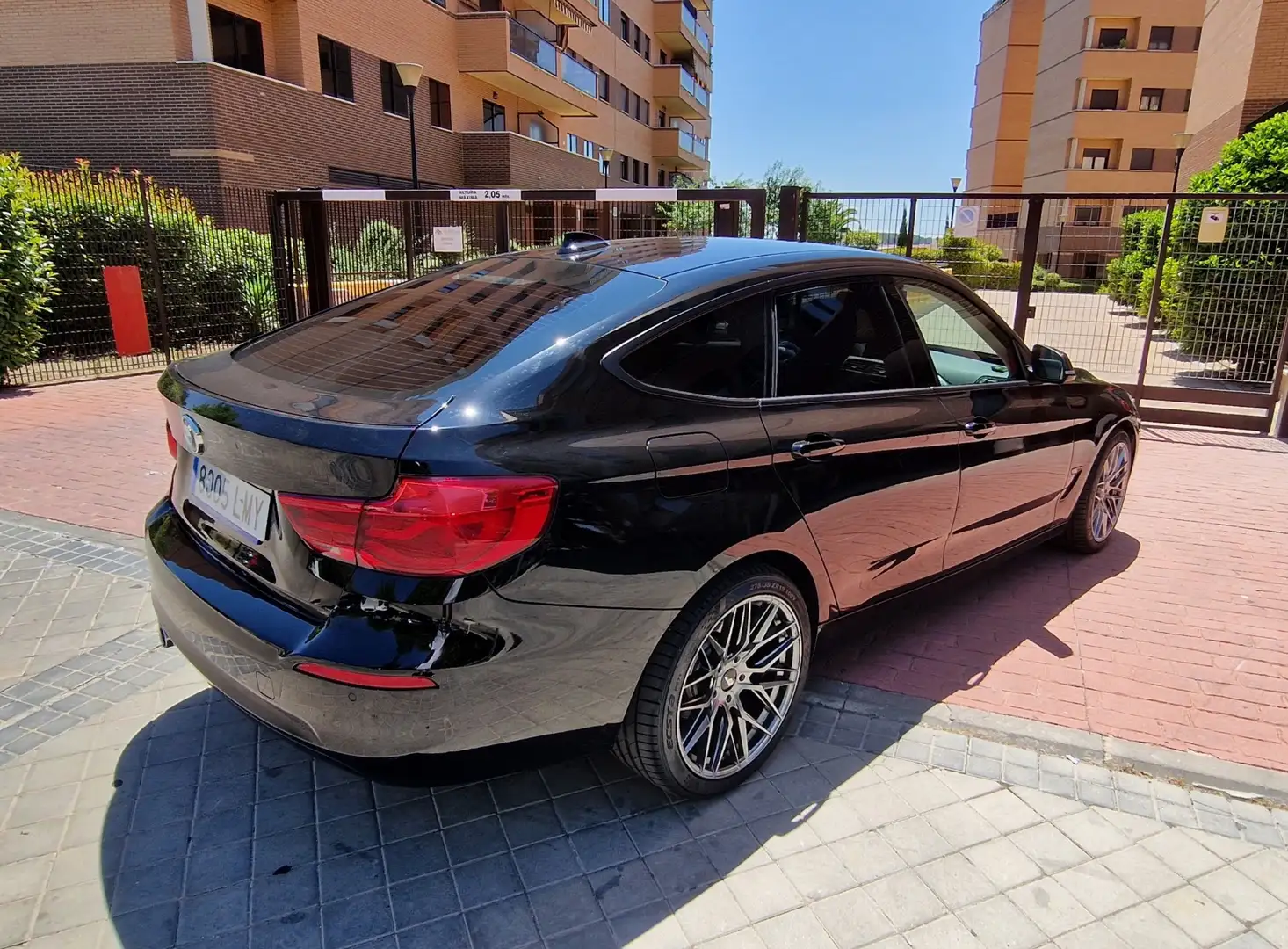 BMW 330 - 2