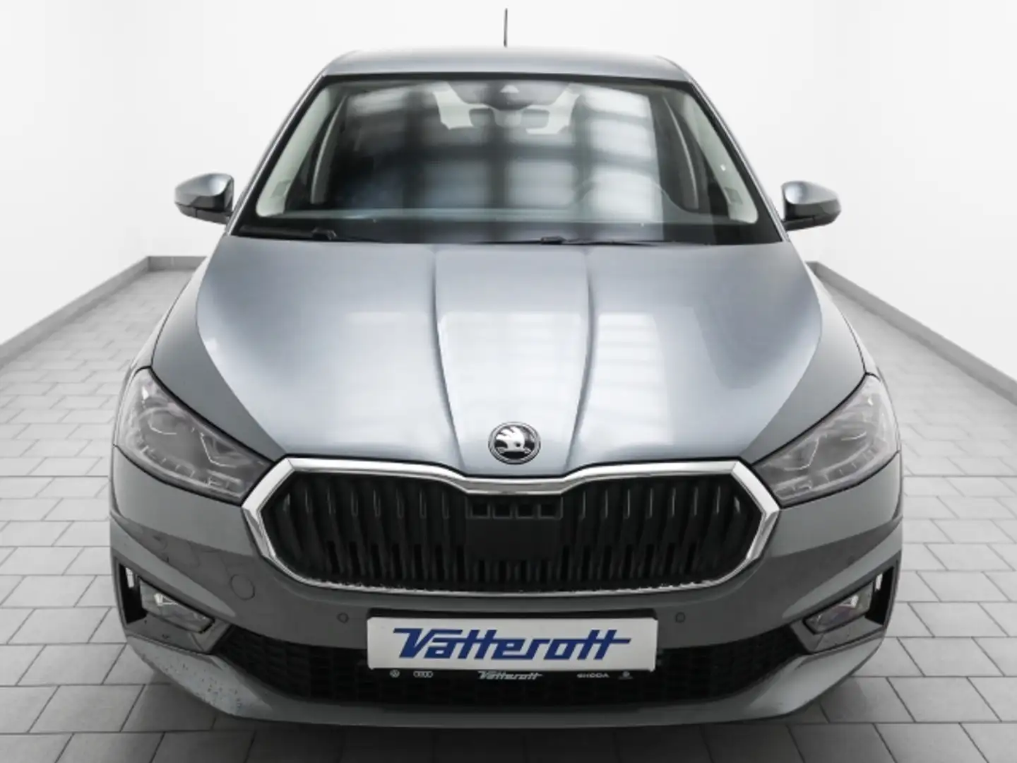 Skoda Fabia Drive 1.0 TSI DSG Grau - 2