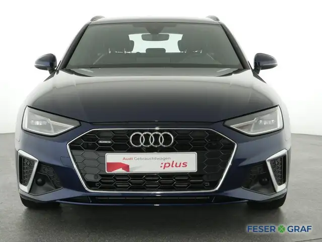 Audi A4 view 13