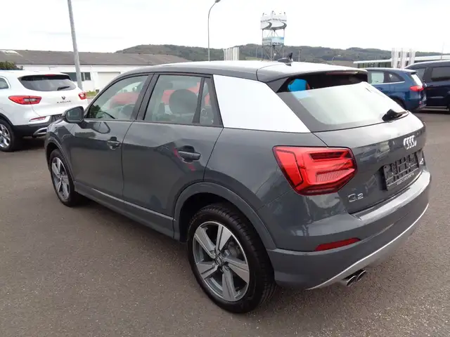 Audi Q2 view 6