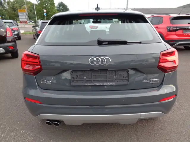 Audi Q2 view 5