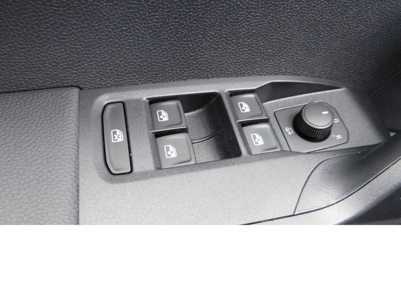 SEAT Ibiza 1.0 Style Edition TSI DSG 4Trg Navi — photo 17