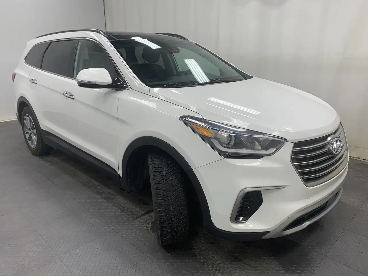 Hyundai SANTA FE снимка Hyundai SANTA FE