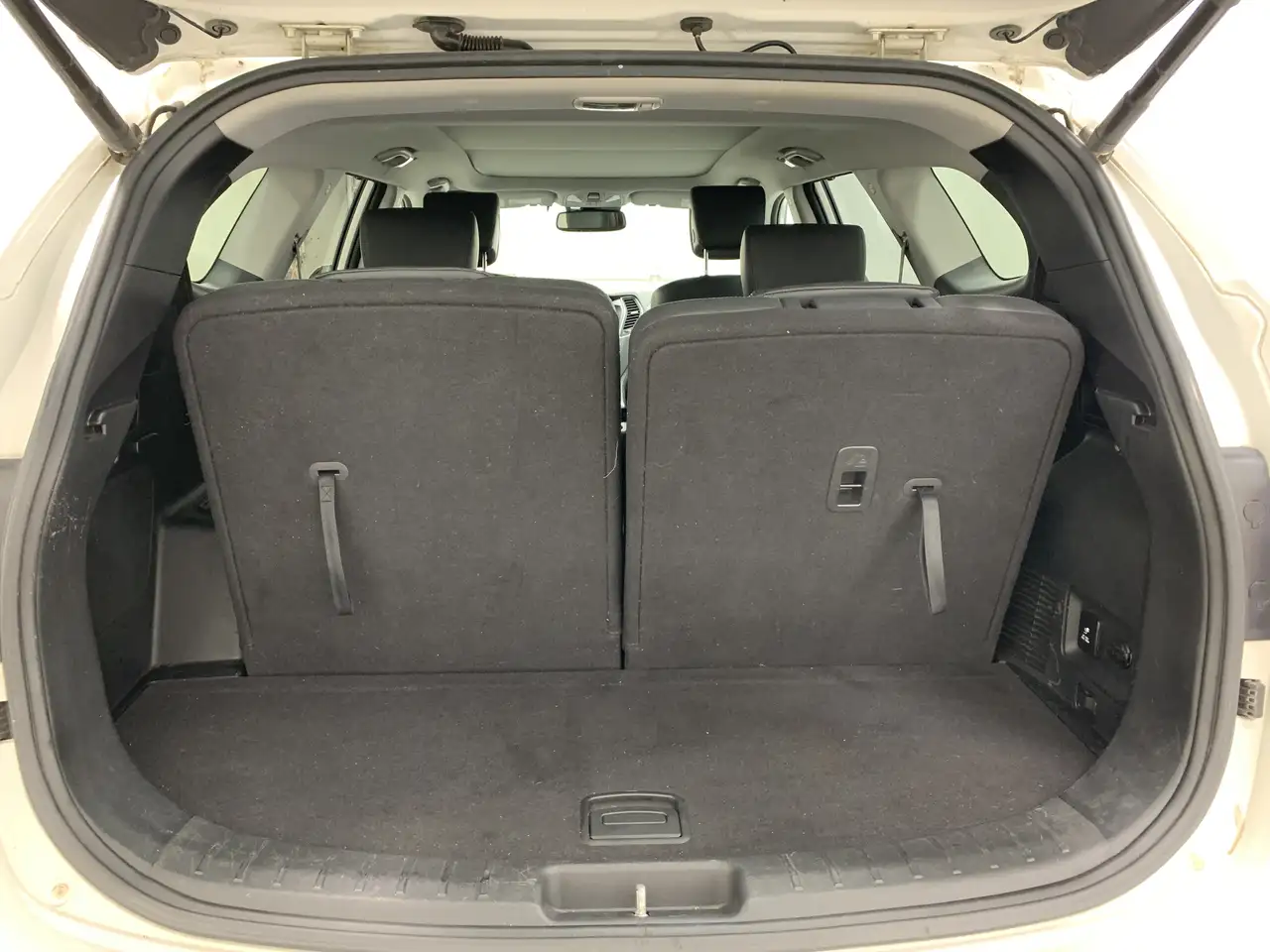 Hyundai SANTA FE снимка Hyundai SANTA FE