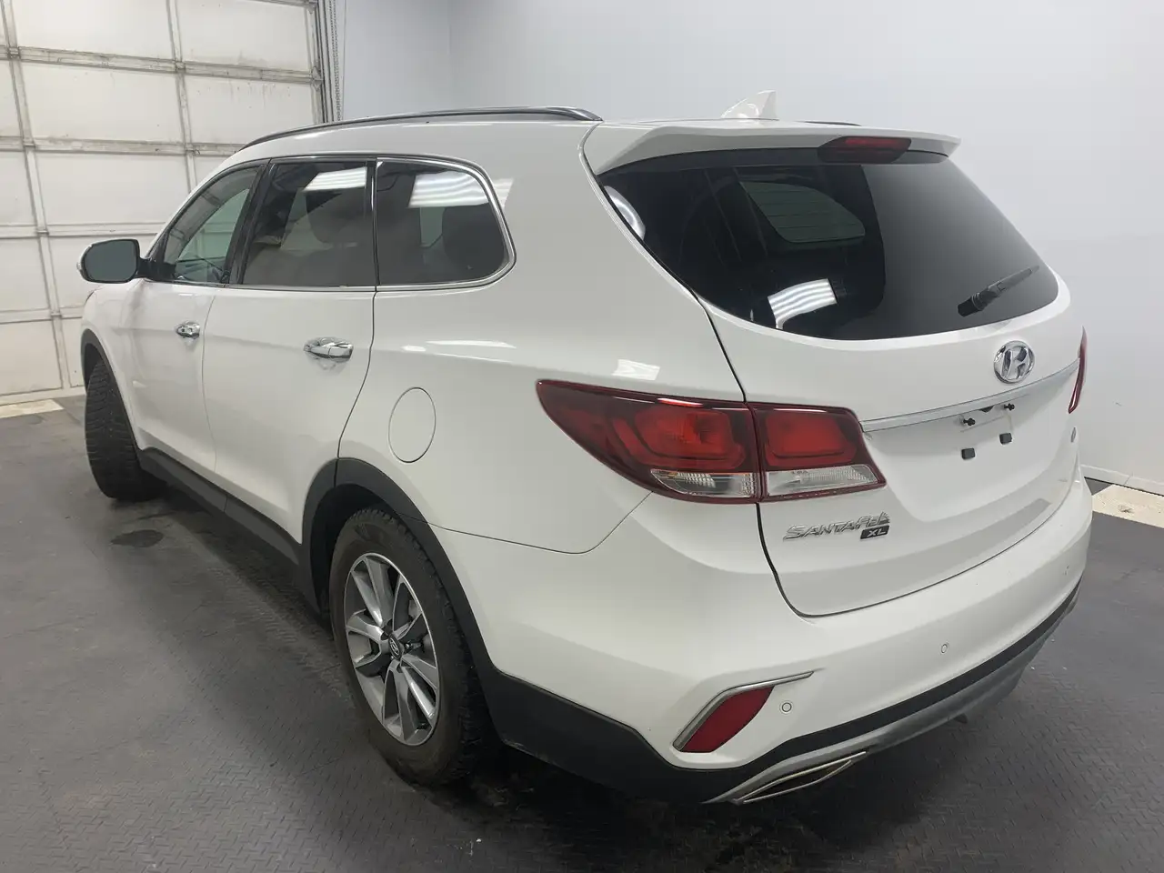 Hyundai SANTA FE снимка Hyundai SANTA FE