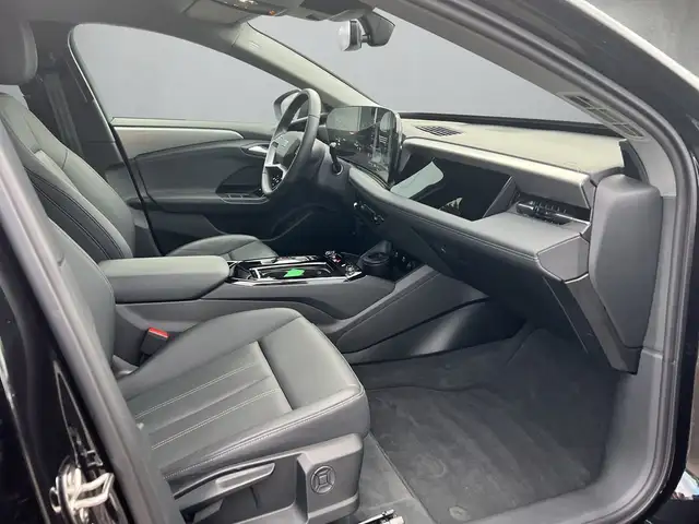Audi A6 E-Tron view 14