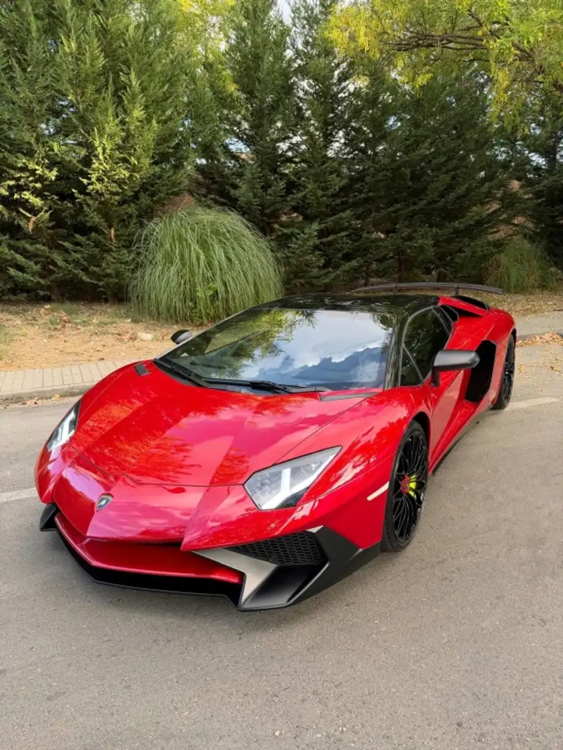 Lamborghini Aventador SuperVeloce LP 750-4 Roadster Rojo - 2