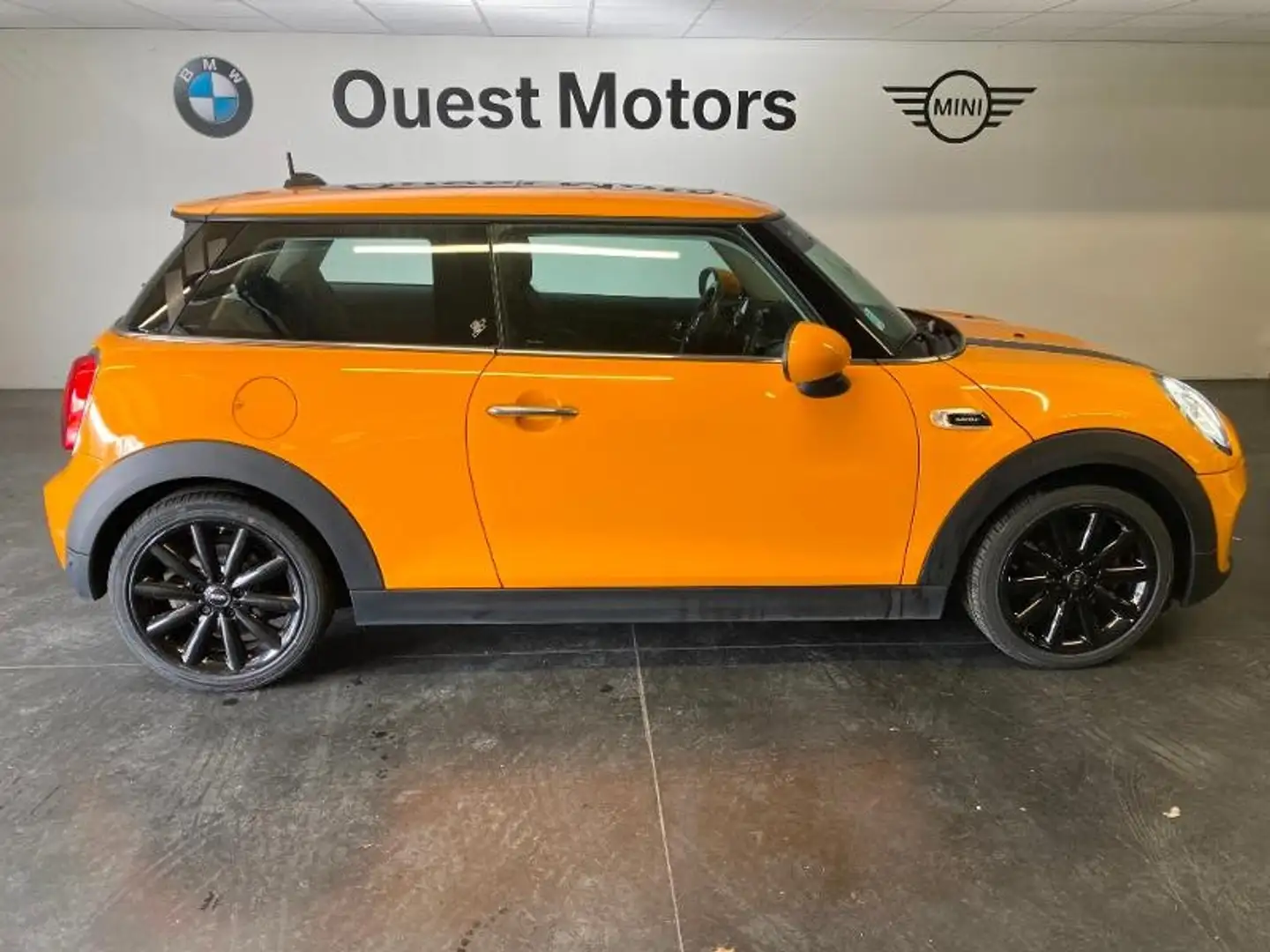 MINI One One 102ch Blackfriars BVA Orange - 2