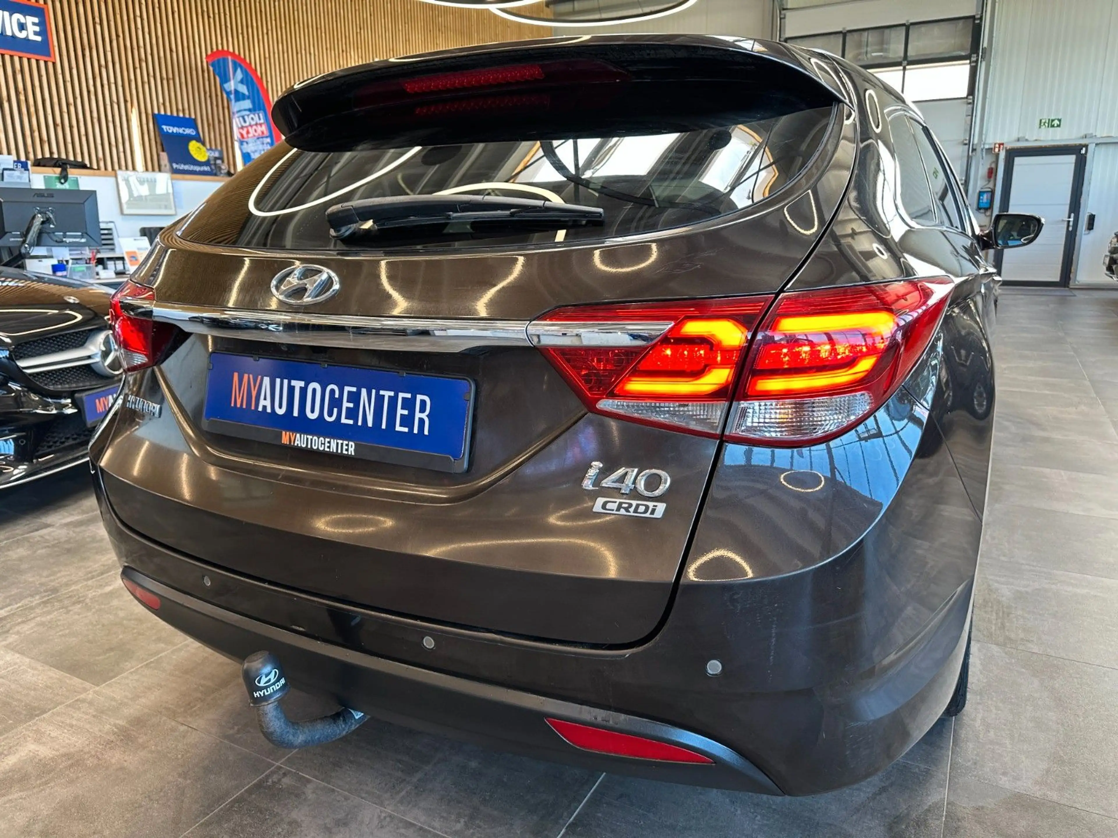 Hyundai i40 cw blue Premium *Navi*TOP*AHK* — photo 2