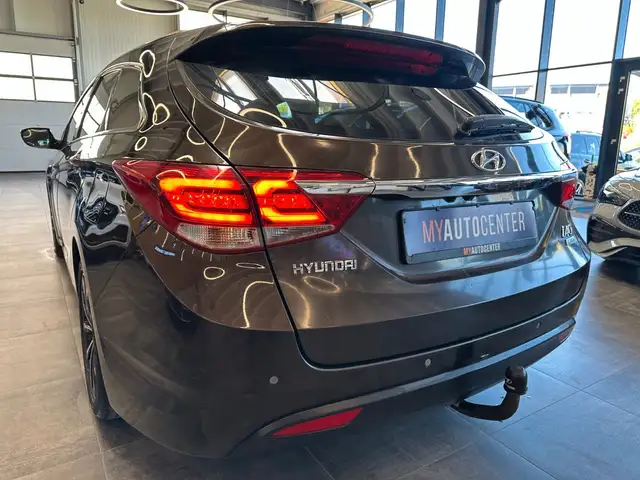 Hyundai I40 view 5