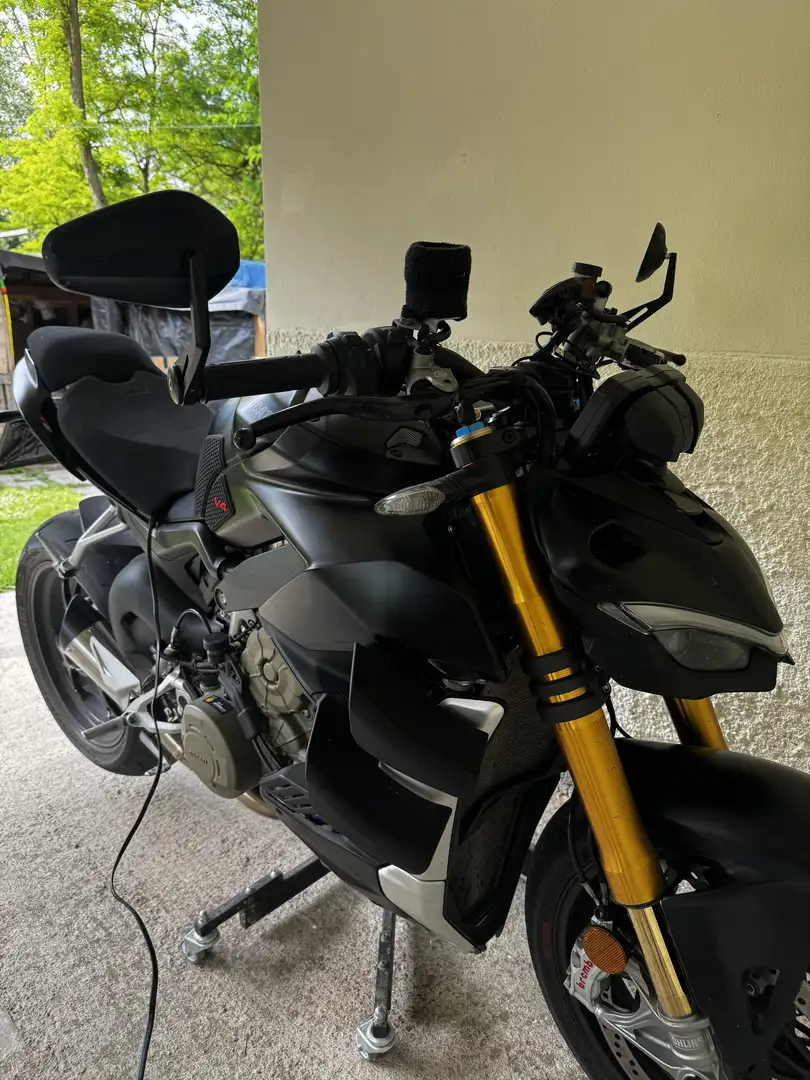 Ducati Streetfighter v4s - 1