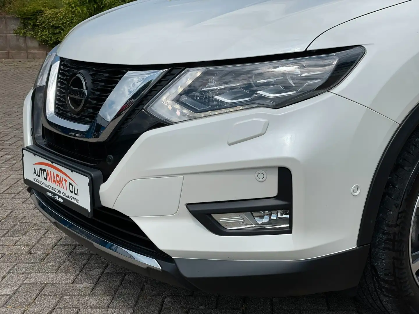 Nissan X-Trail N-Connecta Allrad*LED*Navi*360*GARANTIE Weiß - 2