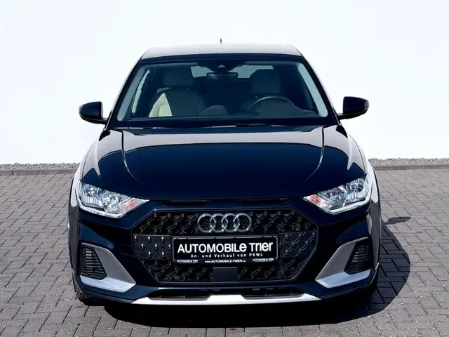 Audi A1 view 2