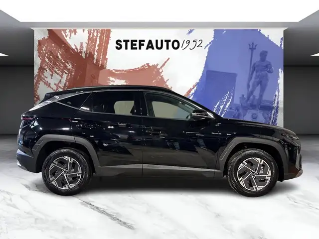 Hyundai Tucson view 2