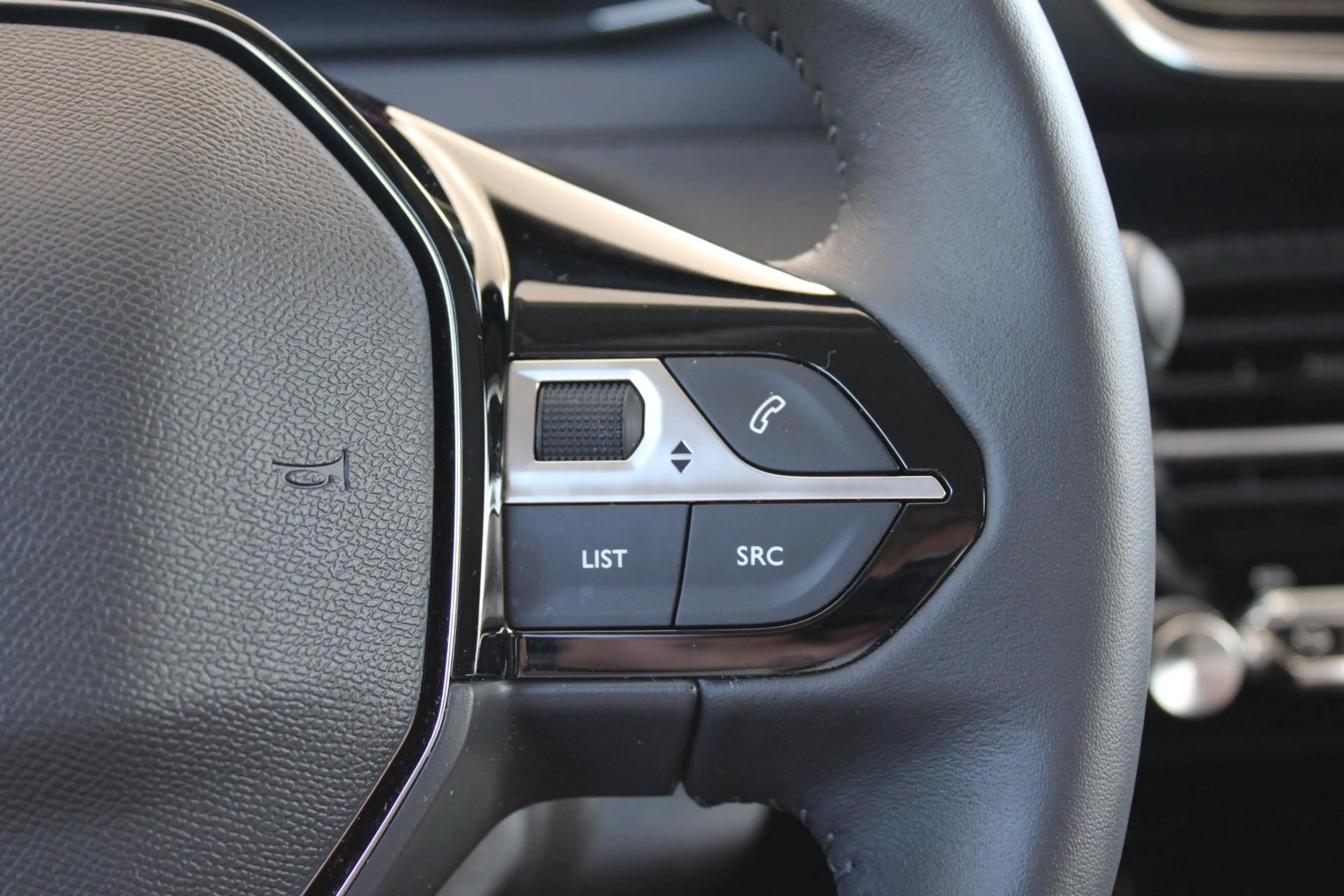 Peugeot 208 1.2 100PK Allure | Navigatie | Camera | Climate co — photo 15