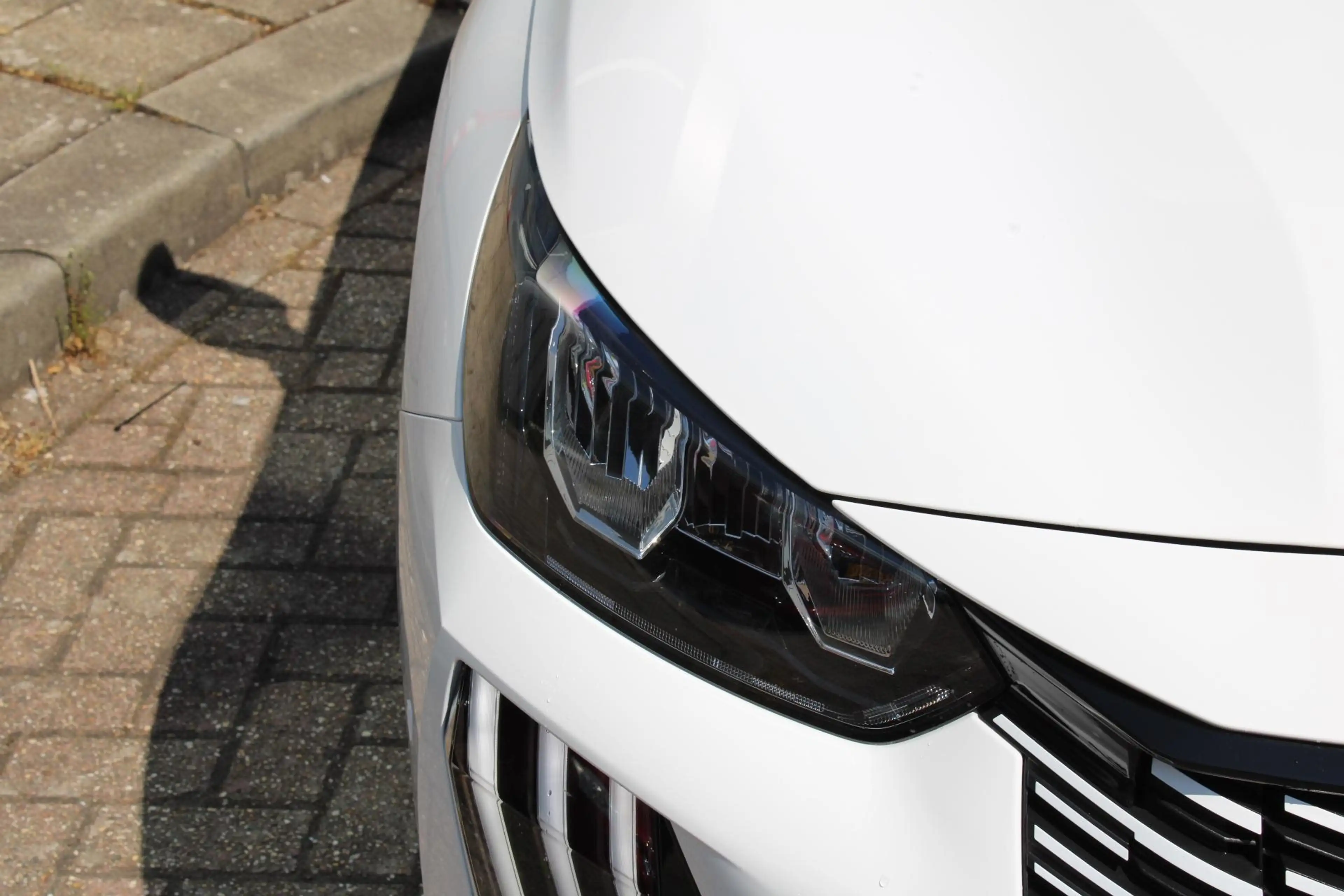 Peugeot 208 1.2 100PK Allure | Navigatie | Camera | Climate co — photo 6
