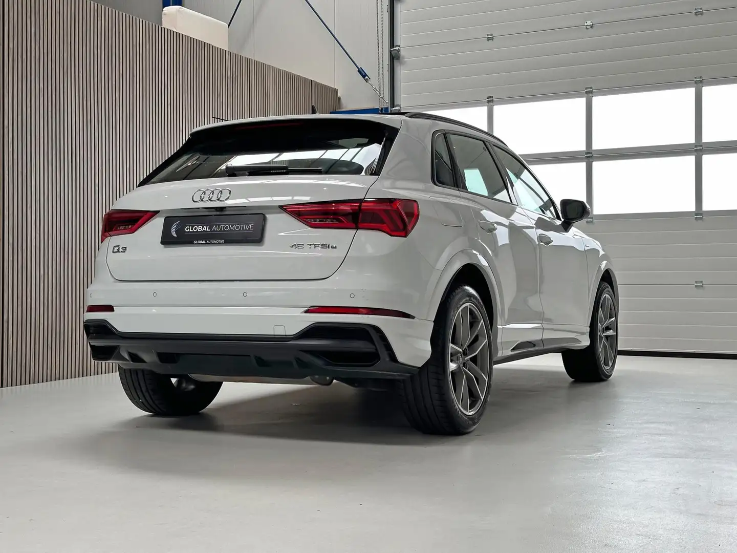 Audi Q3 45 TFSI e S edition - 19'' - S LINE - SCHUIFDAK - Blanc - 2