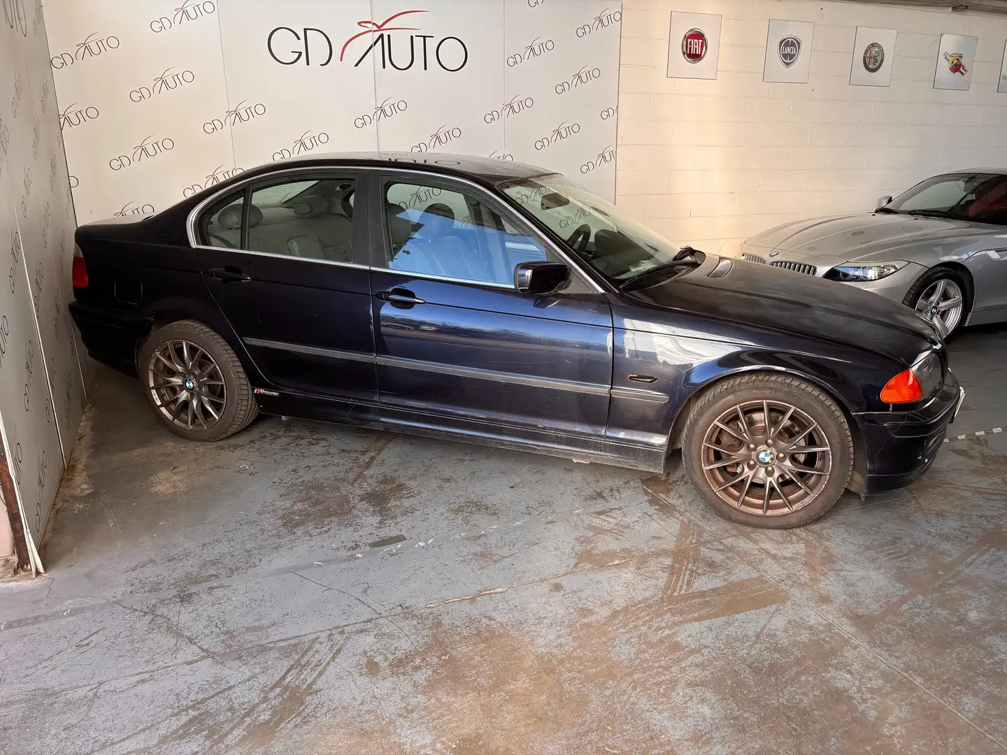 BMW 328 Serie 3 E36 Berlina 328i c/clima auto Bleu - 1