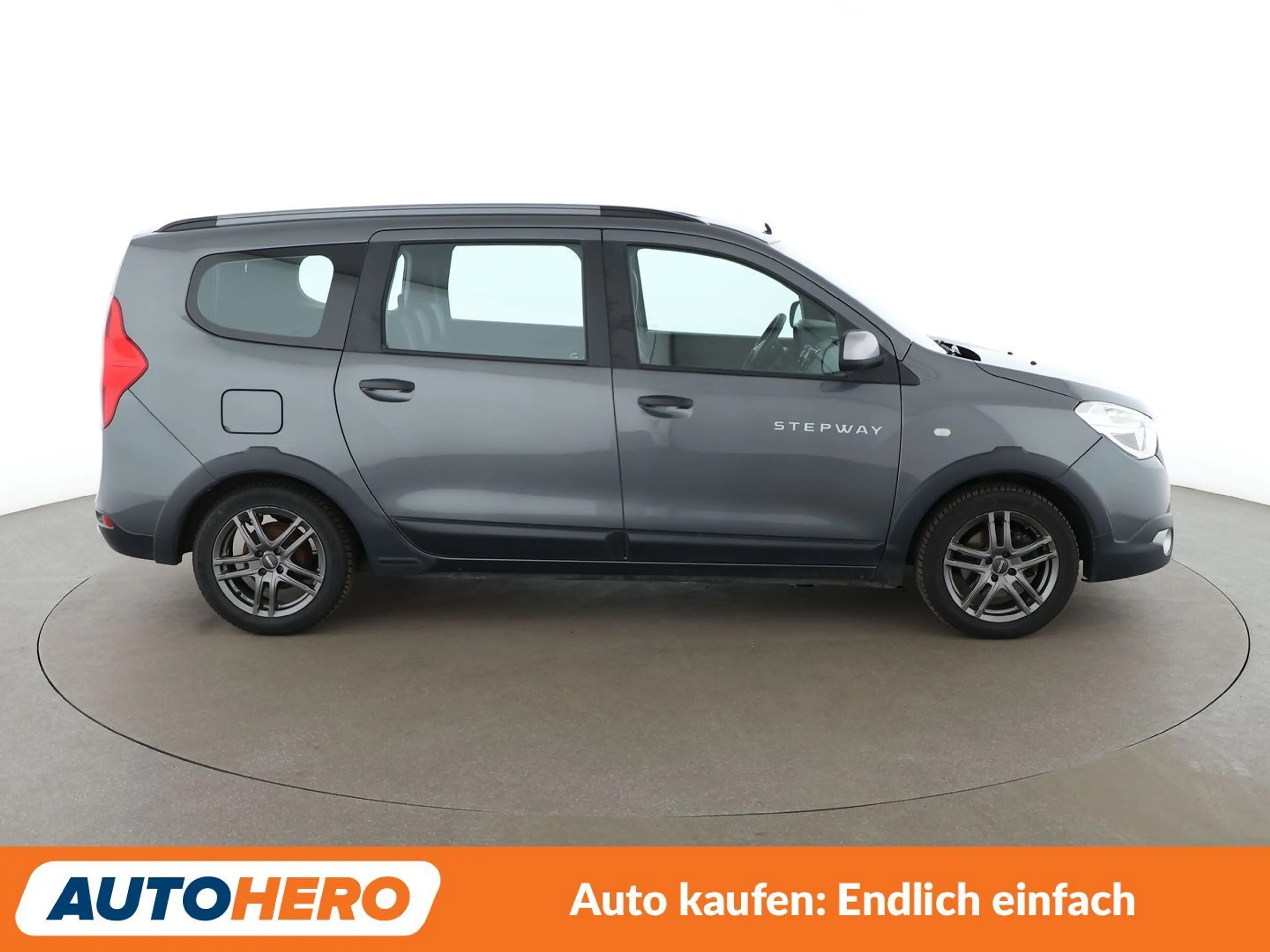 Dacia Lodgy 1.2 TCe Stepway Celebration*NAVI*TEMPO*CAM* — photo 7