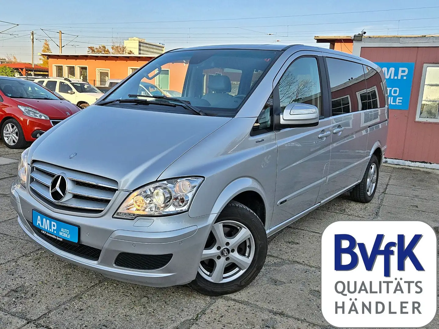 Mercedes-Benz Viano 3.0CDI Aut, 1.HAND, BiXenon, AHK,Teilleder Silber - 1