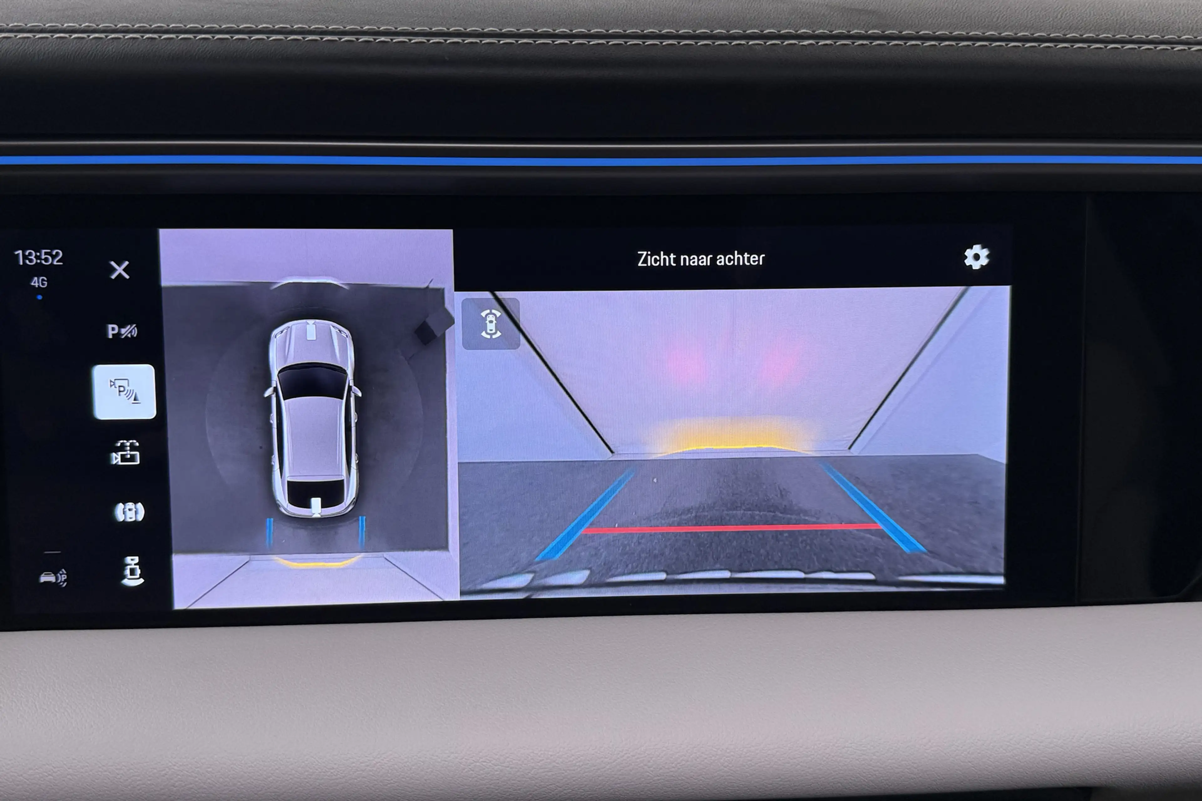 Porsche Macan 4 100 kWh (98%SOH) Pano Trekhaak SportChrono Lucht — photo 38
